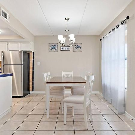 2 Bed 1 Bath Condo By Beach & Entertainment Саут Падре Алънд Екстериор снимка